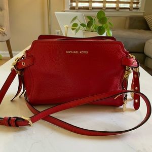 ❌SOLD ❌ Like New Michael Kors Crossbody Bag